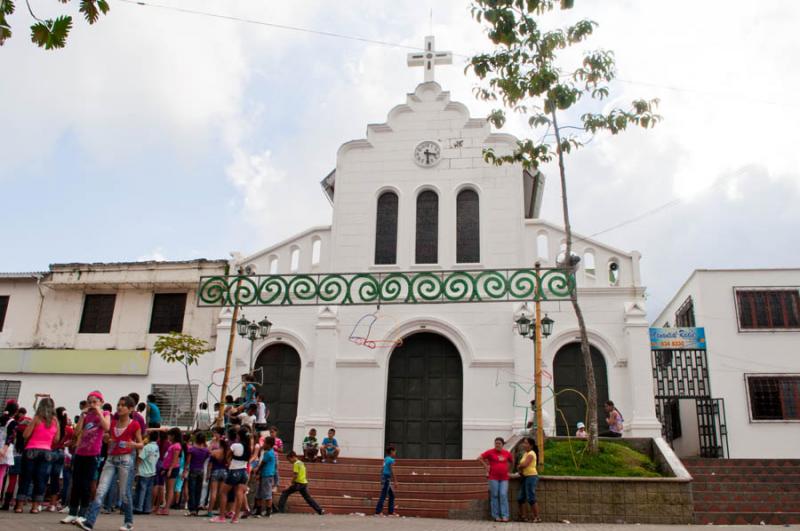 Iglesia de San Luis Gonzaga, San Luis, Antioquia, ...