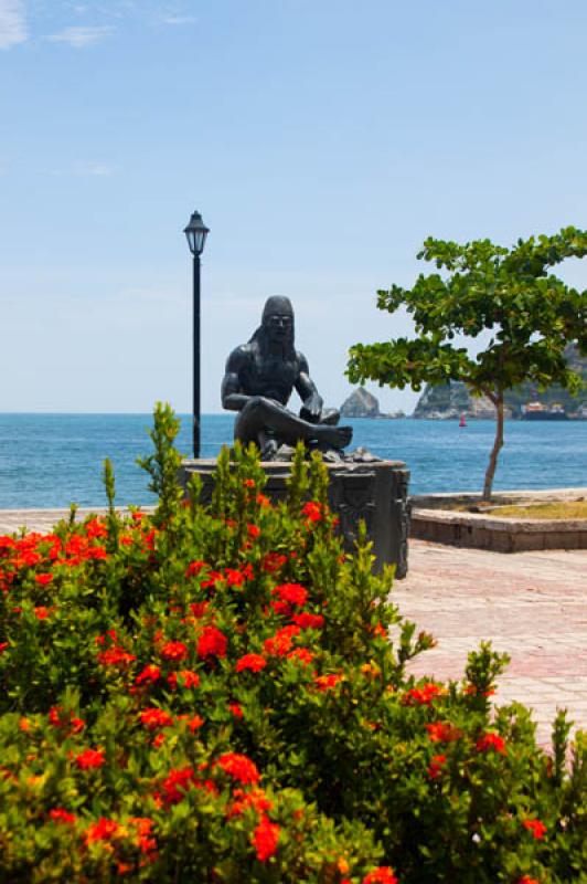 Monumento a la Deidad Tayrona, Santa Marta, Magdal...