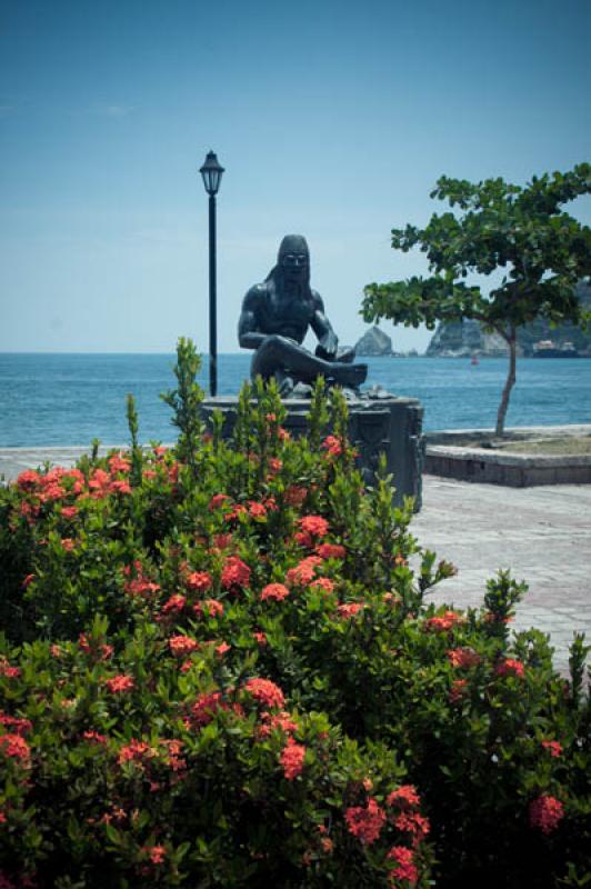 Monumento a la Deidad Tayrona, Santa Marta, Magdal...