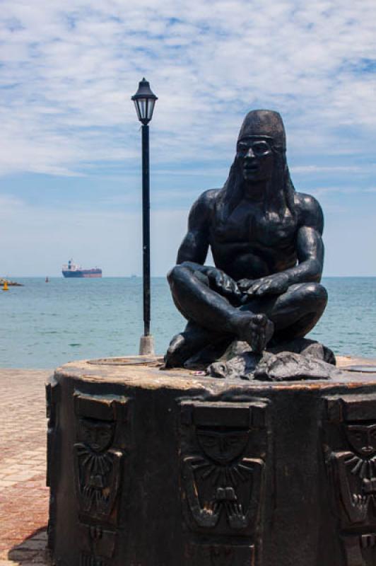 Monumento a la Deidad Tayrona, Santa Marta, Magdal...