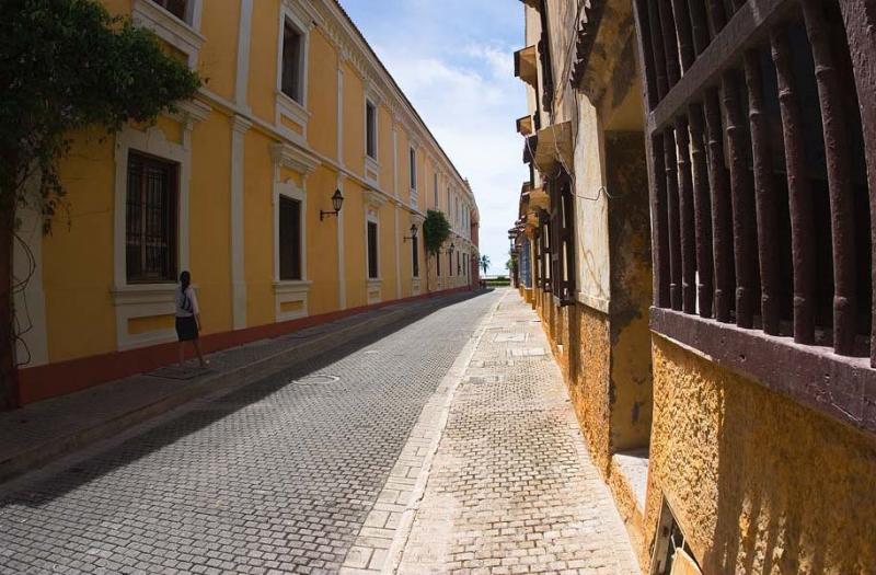 Calle de Gastelbondo Ciudad Amurallada Cartagena, ...