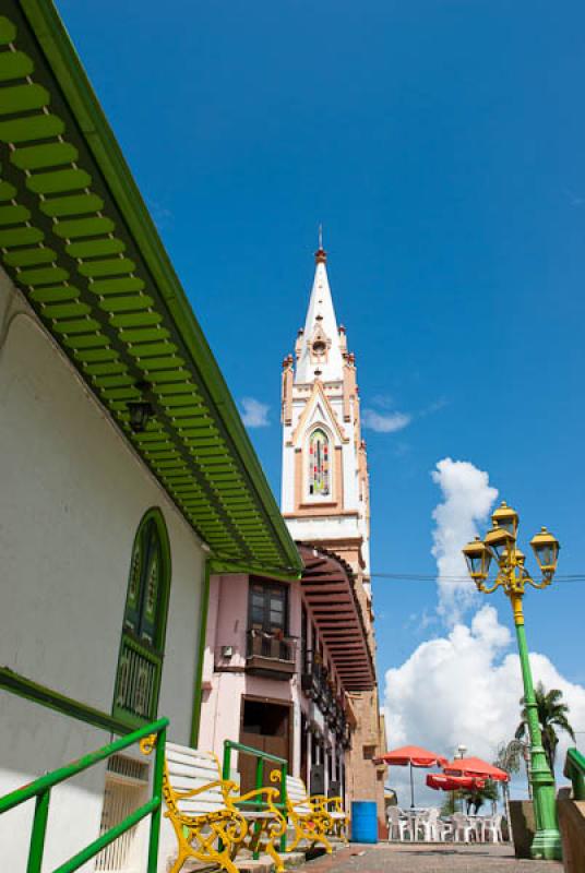 Iglesia Maria Inmaculada Marsella, Marsella, Risar...