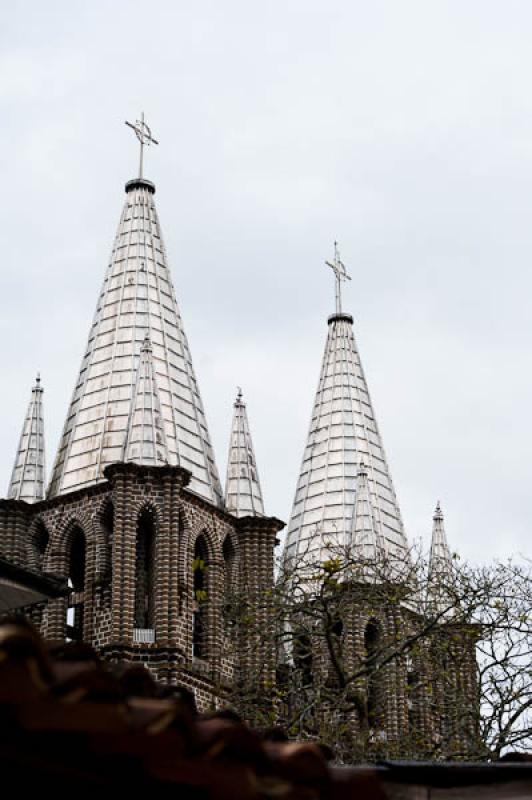 Basilica Menor de la Inmaculada Concepcion, Jardin...