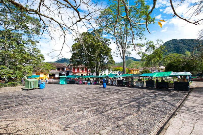 Parque Principal, Jardin, Suroeste Antioqueño, An...