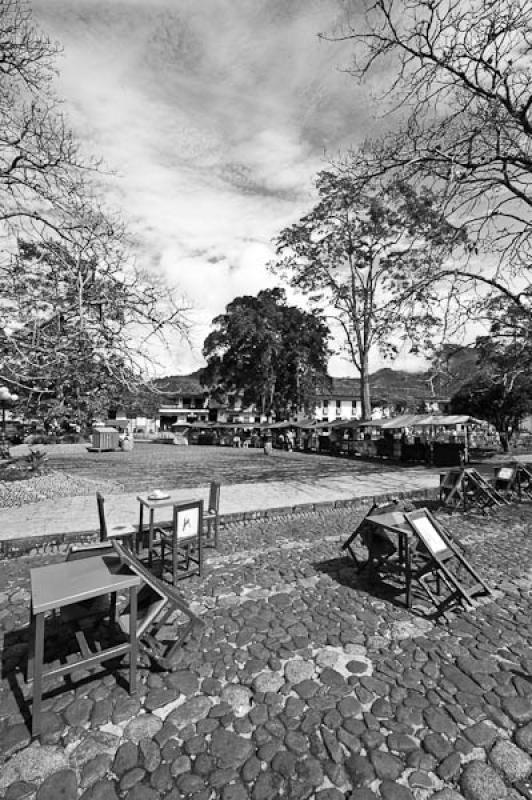 Parque Principal, Jardin, Suroeste Antioqueño, An...