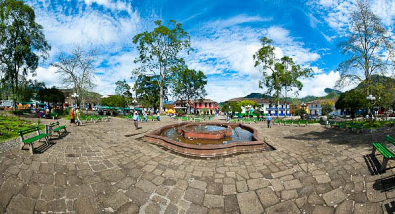 Parque Principal, Jardin, Suroeste Antioqueño, An...