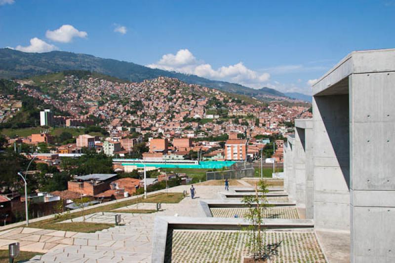 Parque Biblioteca San Javier, San Javier, Medellin...