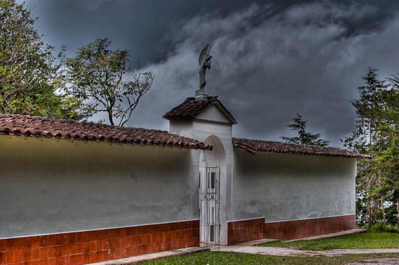 Cementerio de Guatape, Guatape, Antioquia, Oriente...