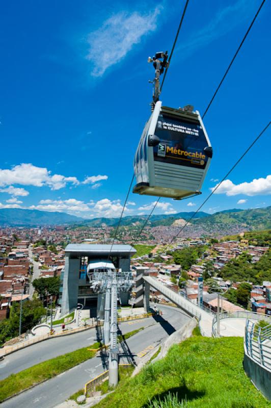 Metrocable Nuevo Occidente, San Javier, Medellin, ...