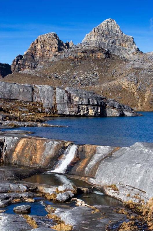 Laguna la Plaza, Sierra Nevada del Cocuy, Boyaca, ...