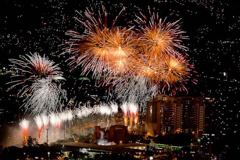 Bicentenario de la Independencia de Colombia, Mede...