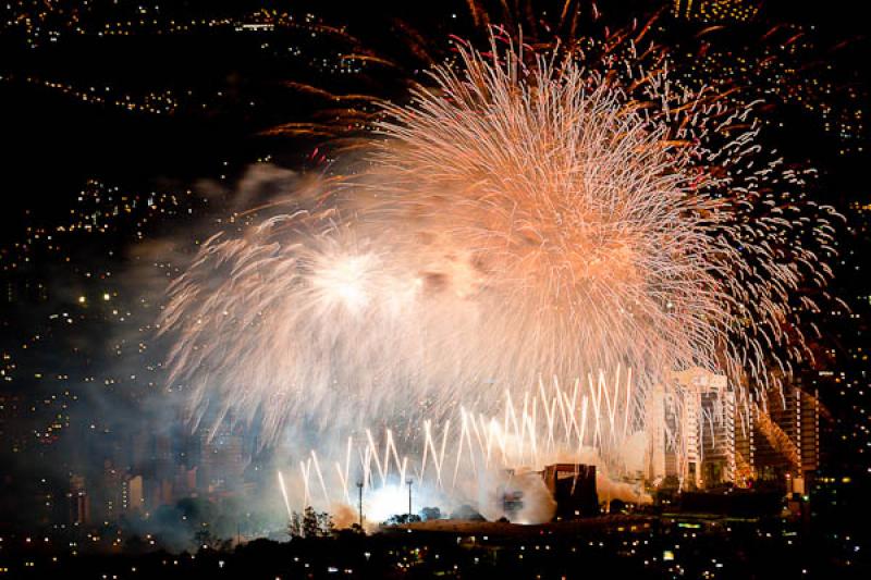 Bicentenario de la Independencia de Colombia, Mede...