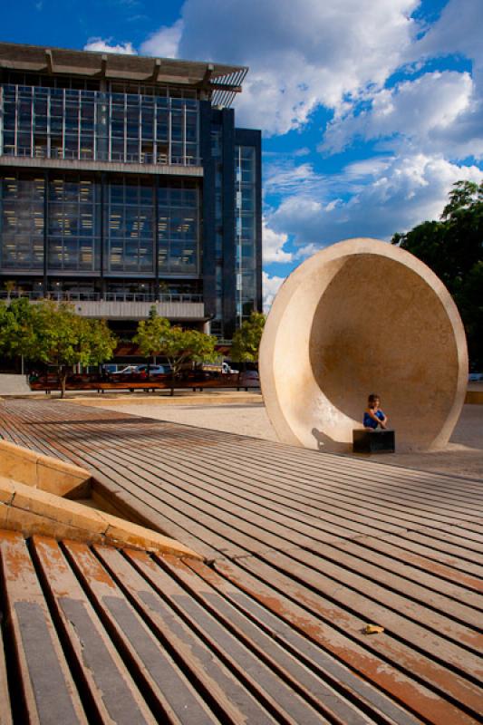 Edificio de Extension del Alma Mater, Medellin, An...