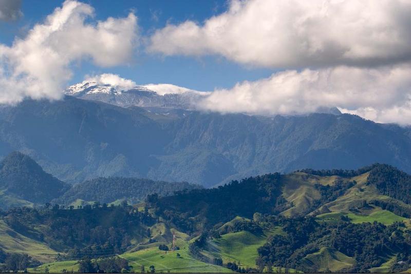 Panoramica del Nevado del Ruiz Caldas, Manizales,C...