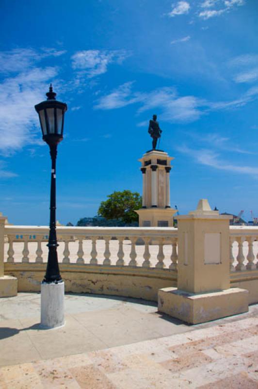 Estatua Rodrigo de Bastidas, Santa Marta, Magdalen...