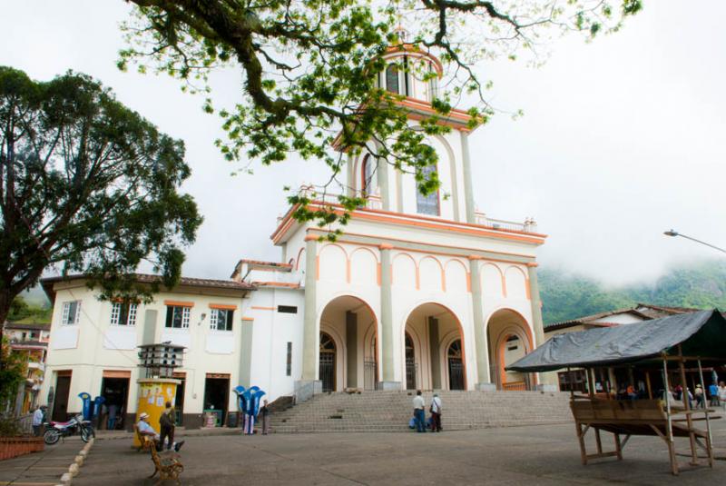 Iglesia Parroquial de San Antonio, Tamesis, Suroes...