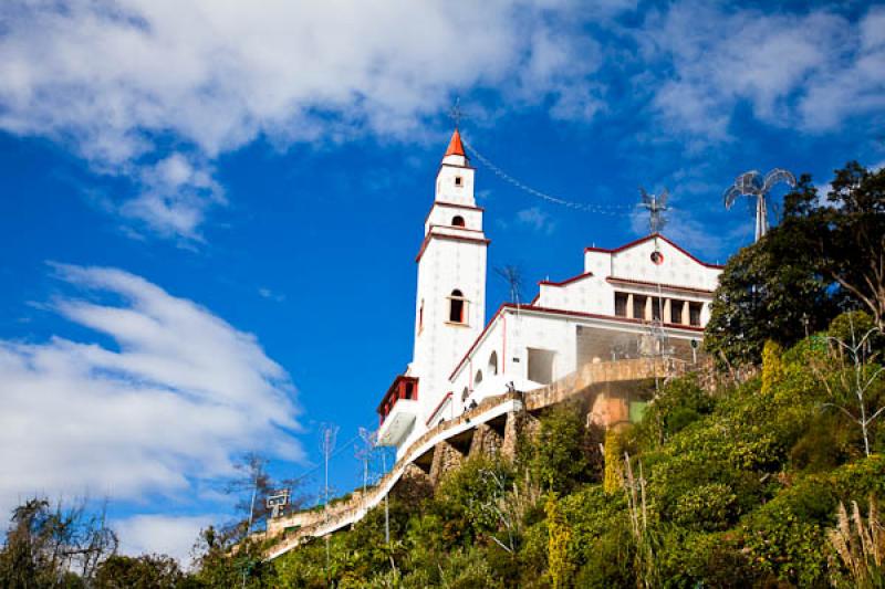 Santuario del Señor Caido de Monserrate, Cerro de...