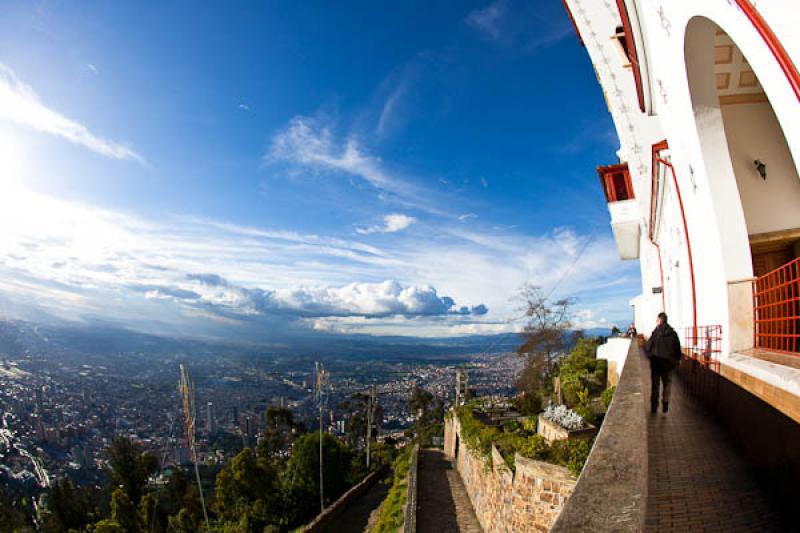 Santuario del Señor Caido de Monserrate, Cerro de...