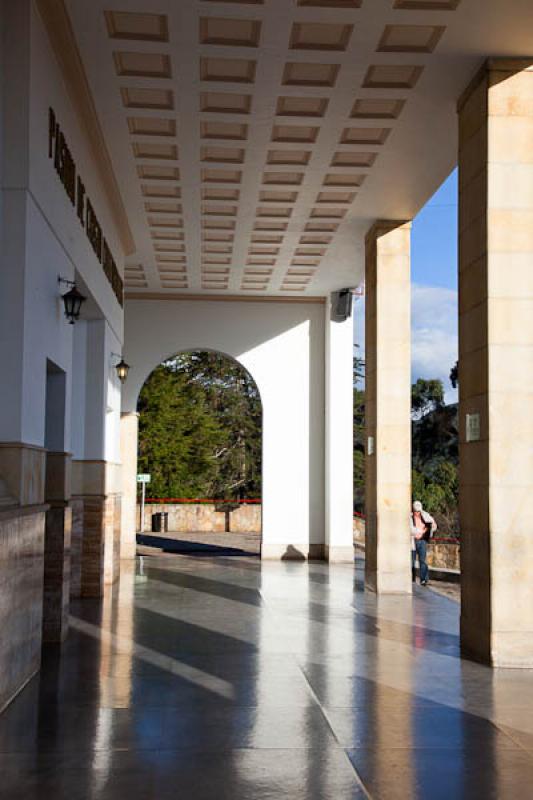 Santuario del Señor Caido de Monserrate, Cerro de...