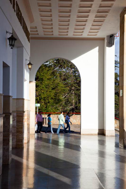 Santuario del Señor Caido de Monserrate, Cerro de...