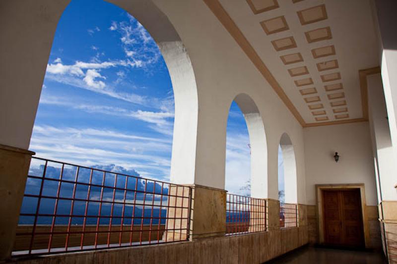 Santuario del Señor Caido de Monserrate, Cerro de...