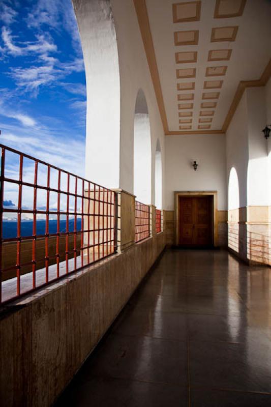 Santuario del Señor Caido de Monserrate, Cerro de...