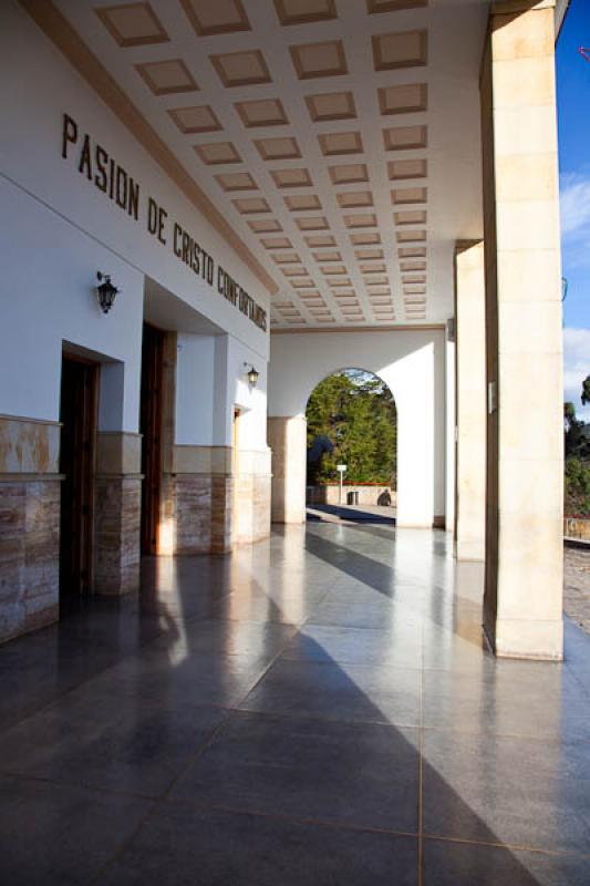 Santuario del Señor Caido de Monserrate, Cerro de...