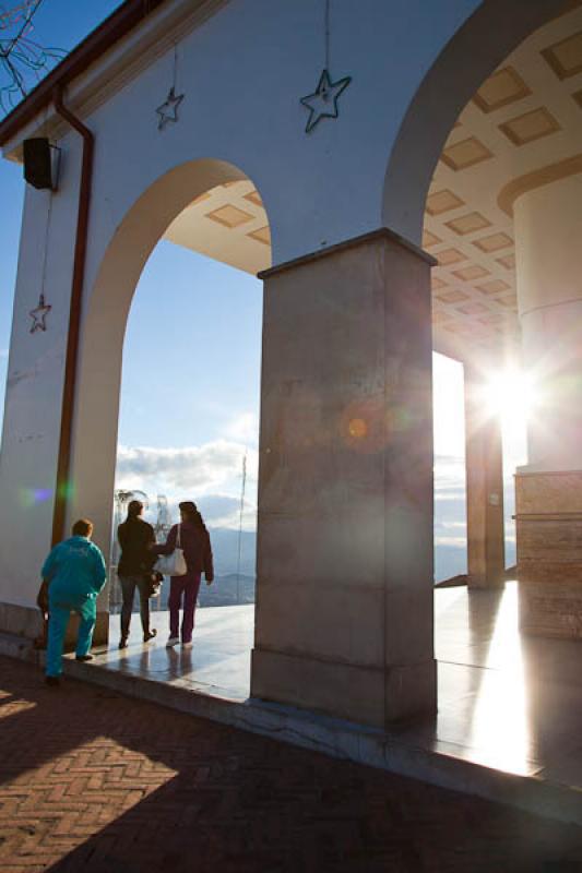 Santuario del Señor Caido de Monserrate, Cerro de...