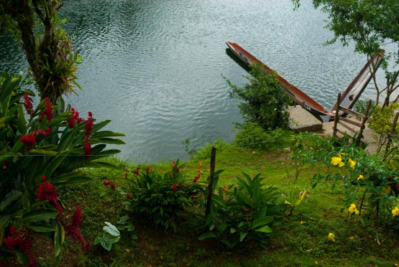 Canoa en Rio Sabaletas, Buenaventura, Valle del Ca...