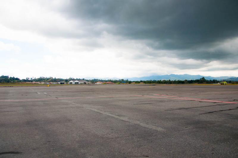 Aeropuerto Internacional Jose Maria Cordova, Rione...