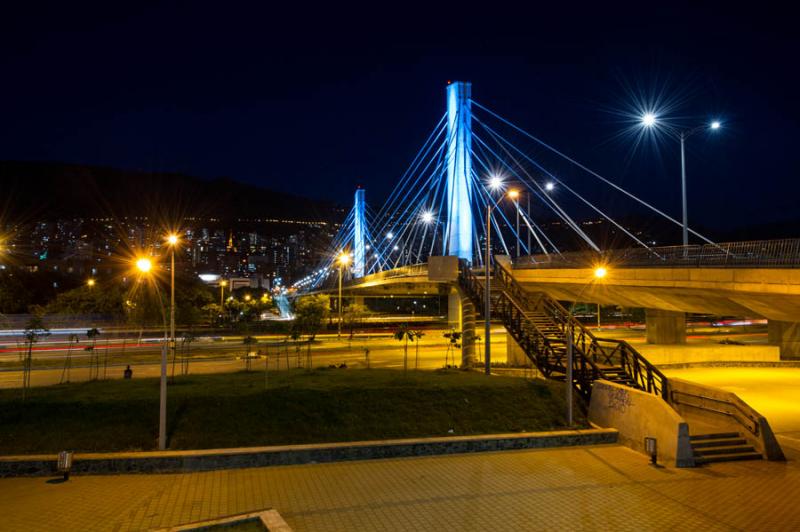 Puente de la Calle 4 Sur, Medellin, Antioquia, Col...