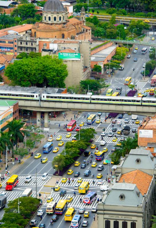 Avenida San Juan, Medellin, Antioquia, Colombia