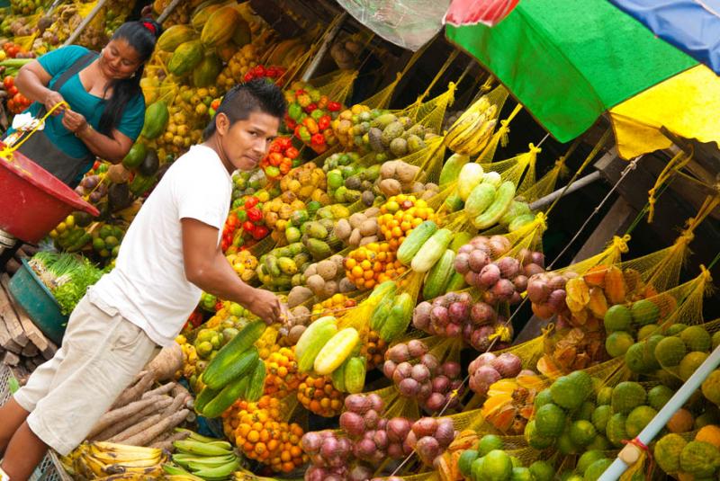 Mercado de Puerto Nariño, Puerto Nariño, Amazoni...