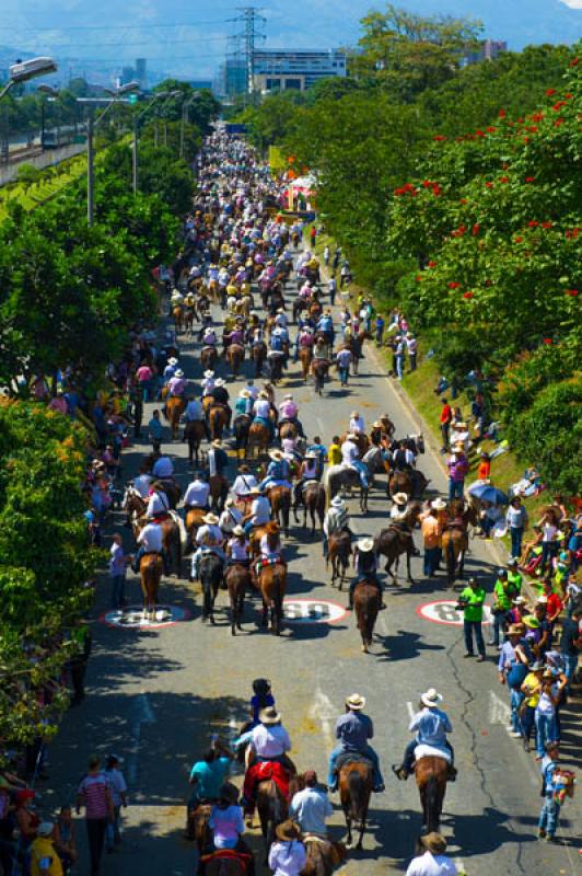 Cabalgata de las Flores, Feria de las Flores, Mede...