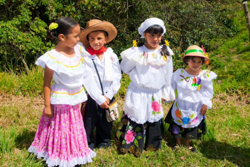 Desfile de Silleteritos, Feria de las Flores, Sant...