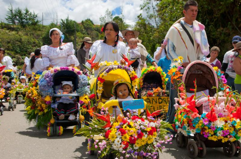 Desfile de Silleteritos, Feria de las Flores, Sant...