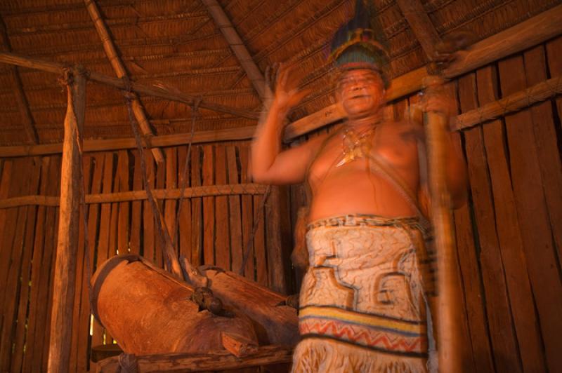 Chaman en Ritual, Amazonas, Leticia, Colombia