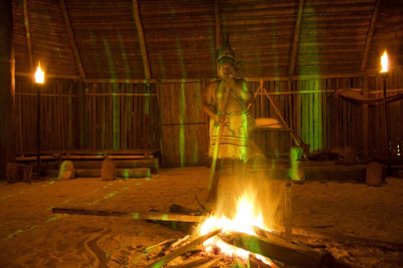 Chaman en Ritual, Amazonas, Leticia, Colombia