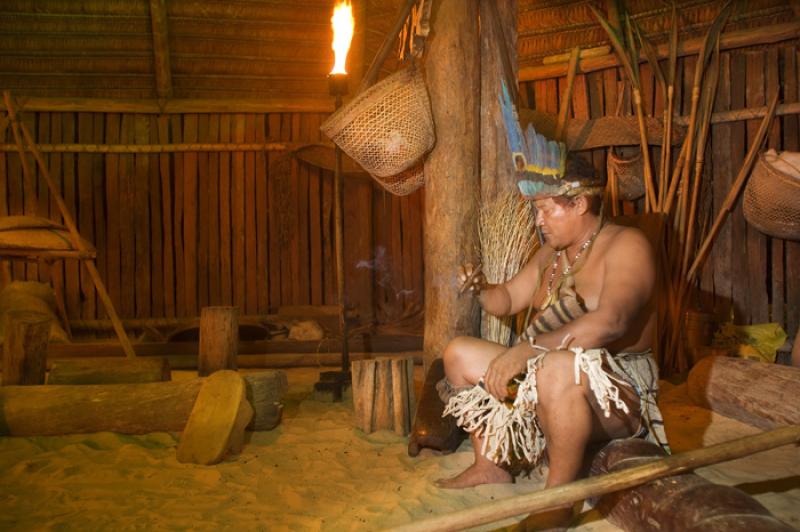 Chaman en Ritual, Amazonas, Leticia, Colombia