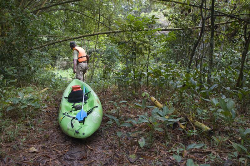 Hombre en la Selva, Amazonas, Leticia, Colombia