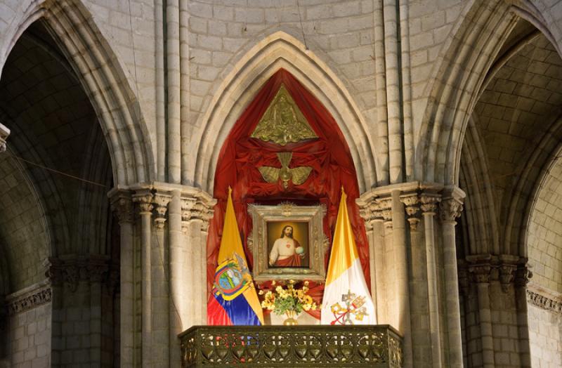 Basilica del Voto Nacional, San Antonio de Pichinc...