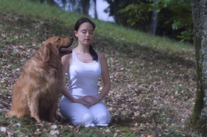 Mujer Meditando