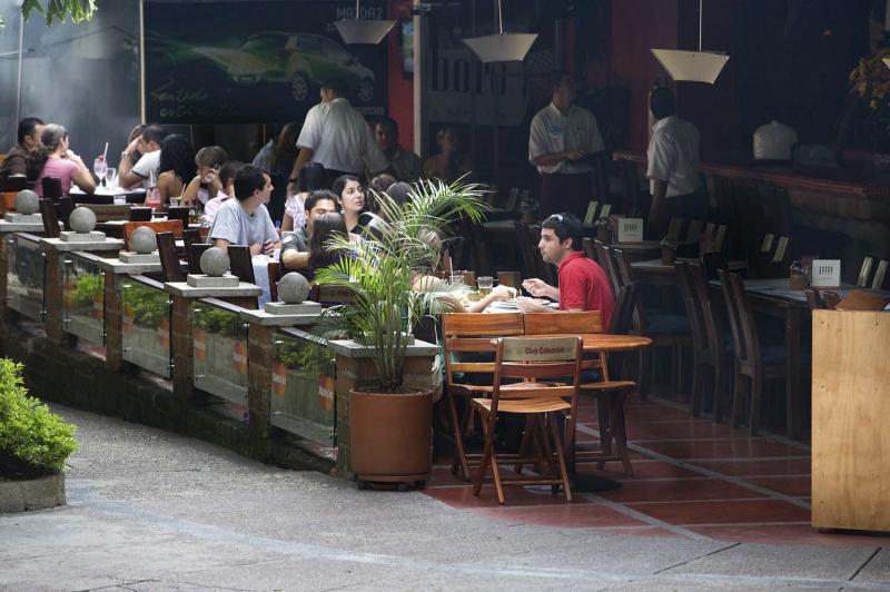 Restaurante en el Parque Lleras, El Poblado, Medel...