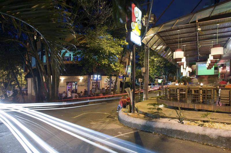 Restaurante en el Parque Lleras, El Poblado, Medel...