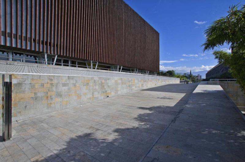 Caja de Madera, Plaza Mayor, Medellin, Antioquia, ...