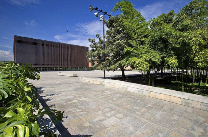 Caja de Madera, Plaza Mayor, Medellin, Antioquia, ...