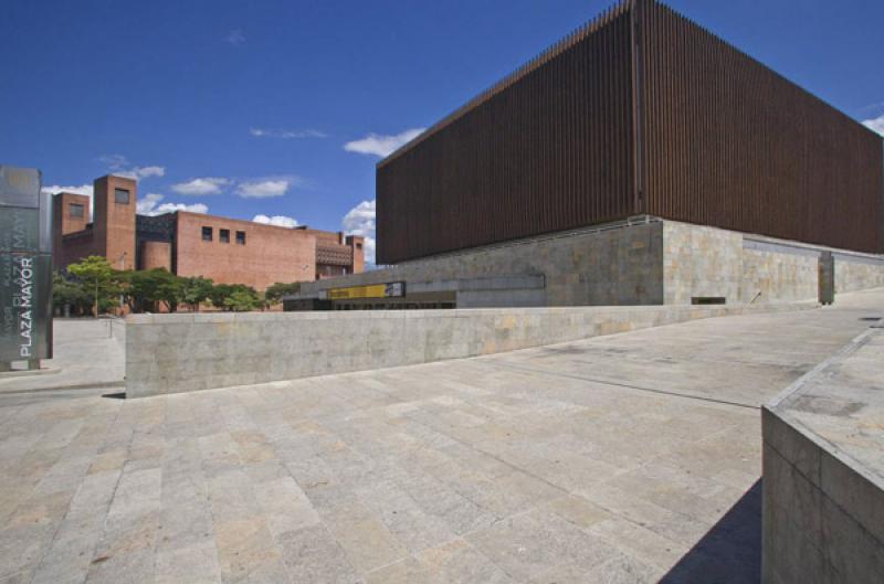 Caja de Madera, Teatro Metropolitano de Medellin J...