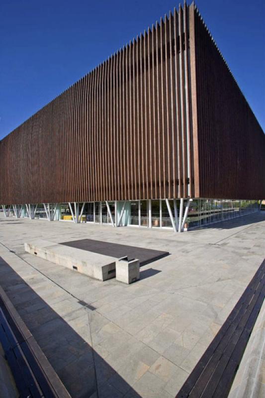 Caja de Madera, Plaza Mayor, Medellin, Antioquia, ...