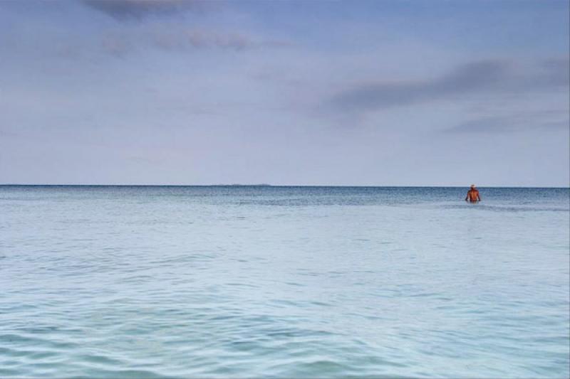 Hombre en el Mar, Santa Cruz del Islote, Golfo de ...