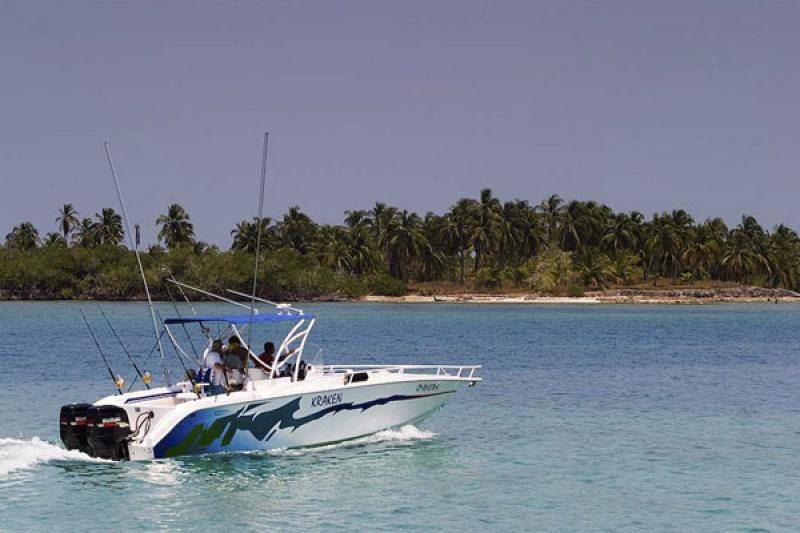 Guardacosta en Isla Tintipan, Golfo de Morrosquill...